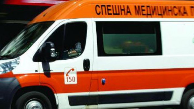 Кола блъсна 3-годишно дете, изскочило внезапно на пътя
